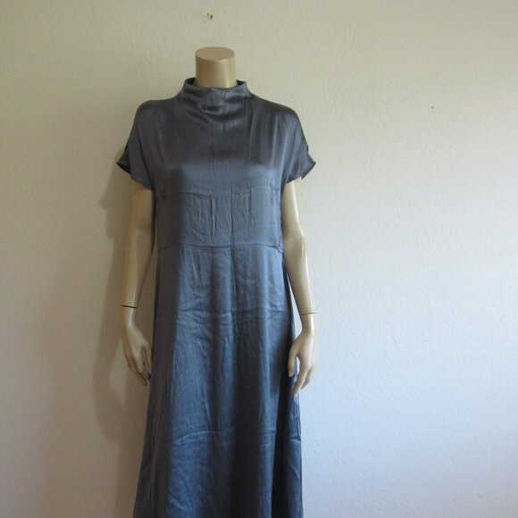 H&M Dresses & Skirts - H&M Slate Blue Short Sleeve Silk Midi Dress
